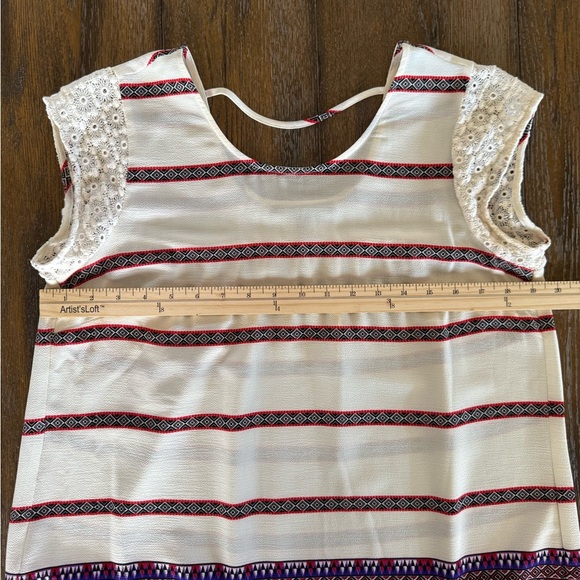 Daniel Rainn Women’s Ivory and Red Patterned Cap Sleeve Top Size M - Picture 3 of 7